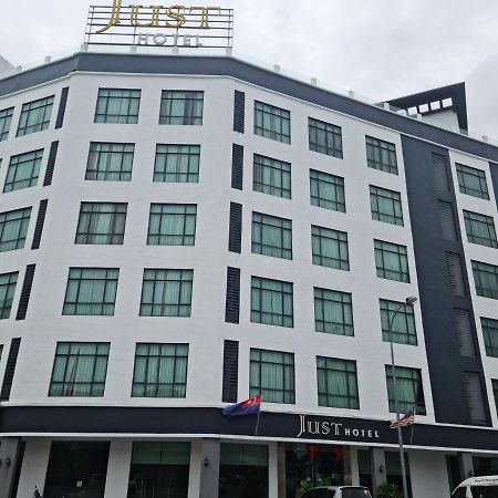 Just Hotel Bp Batu Pahat Exterior photo